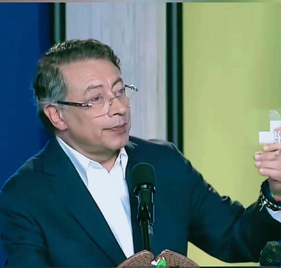 马杜罗呼吁：“哥伦比亚和委内瑞拉，统一武装力量，共同抵御美国”遭到婉拒！哥伦比亚