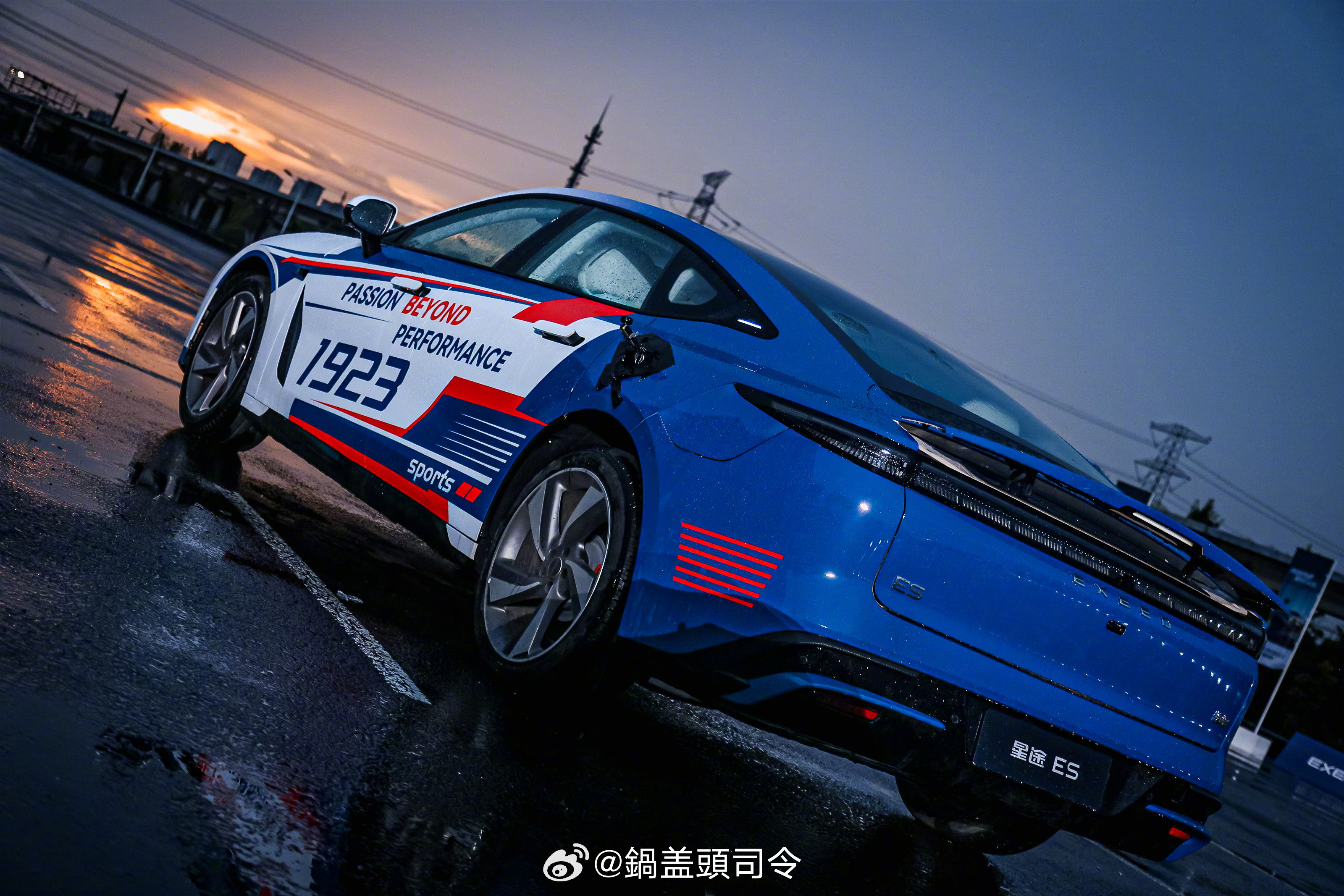 来看看2027款星途ES焕新上市，增程302 Max极光雷达版超级置换价16.9