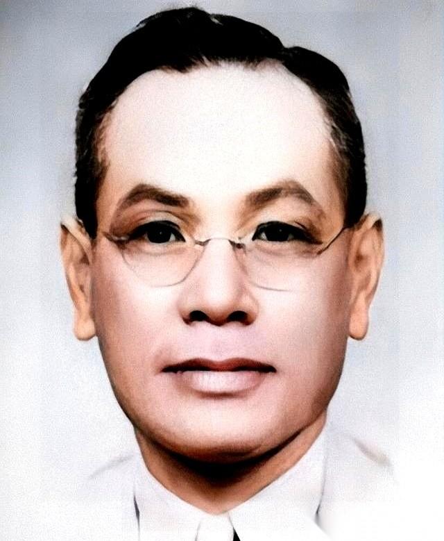 法场上，枪都快顶脑门了，他突然喊了一嗓子。
“我给党立过功！陈赓可以为我作证！”