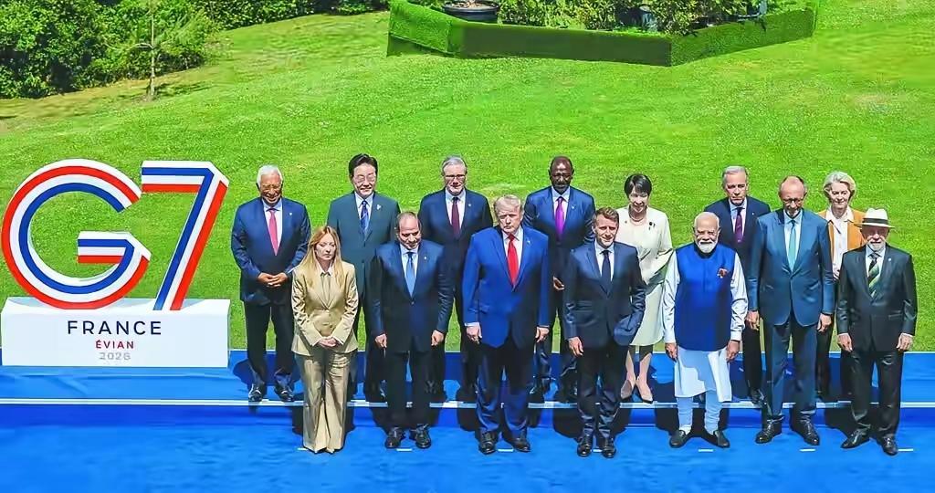 G7就是搞乱世界的癣
G7原是世界7大工业最强国，但现在已经不值一提。可是这7个