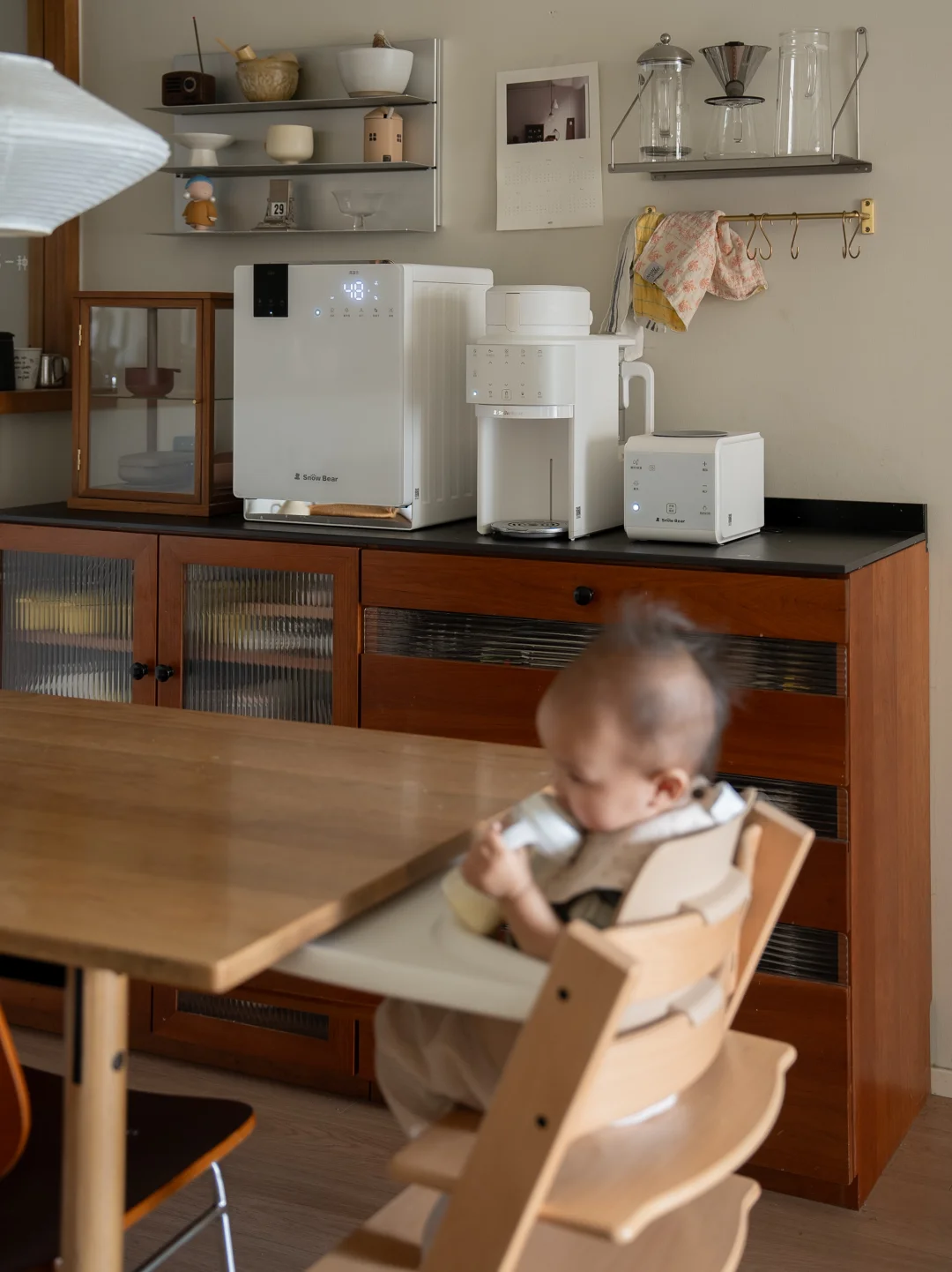 产后复盘｜养娃一年，每天都在用的喂养台分享