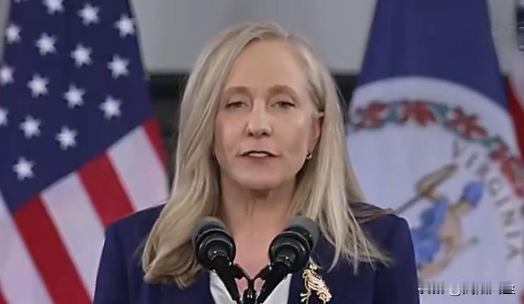 弗吉尼亚州州长阿比盖尔·斯潘伯格抨击特朗普国情咨文 ：总统又在故技重施，他撒谎、