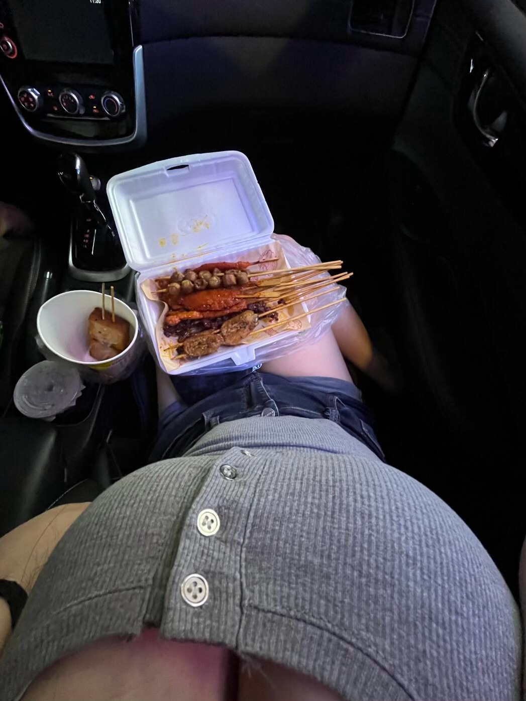 吃烤串吗？贼香 ​​​