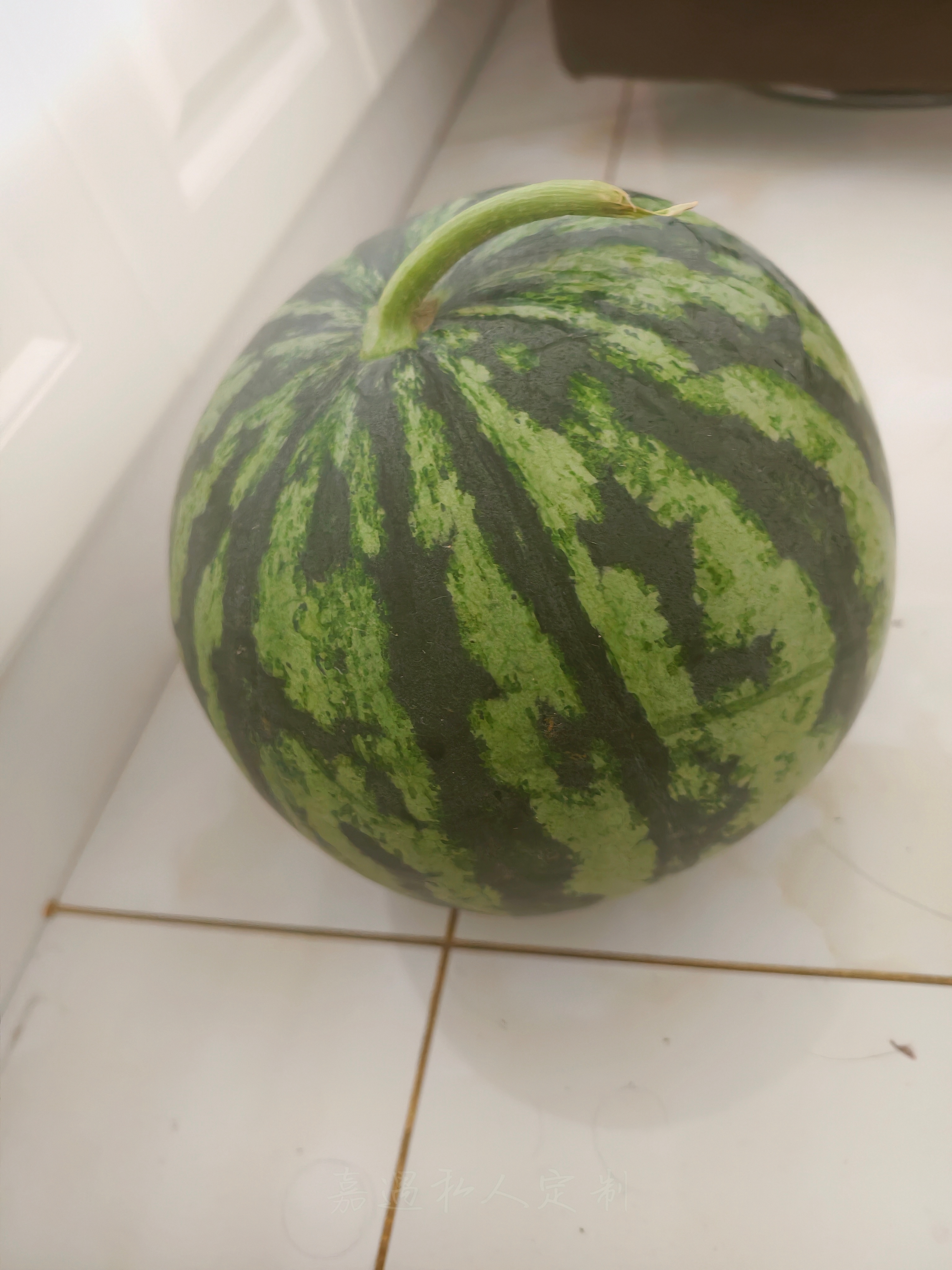 我们东台西瓜又脆又甜还没籽是我吃过最好吃的 你要不要尝尝