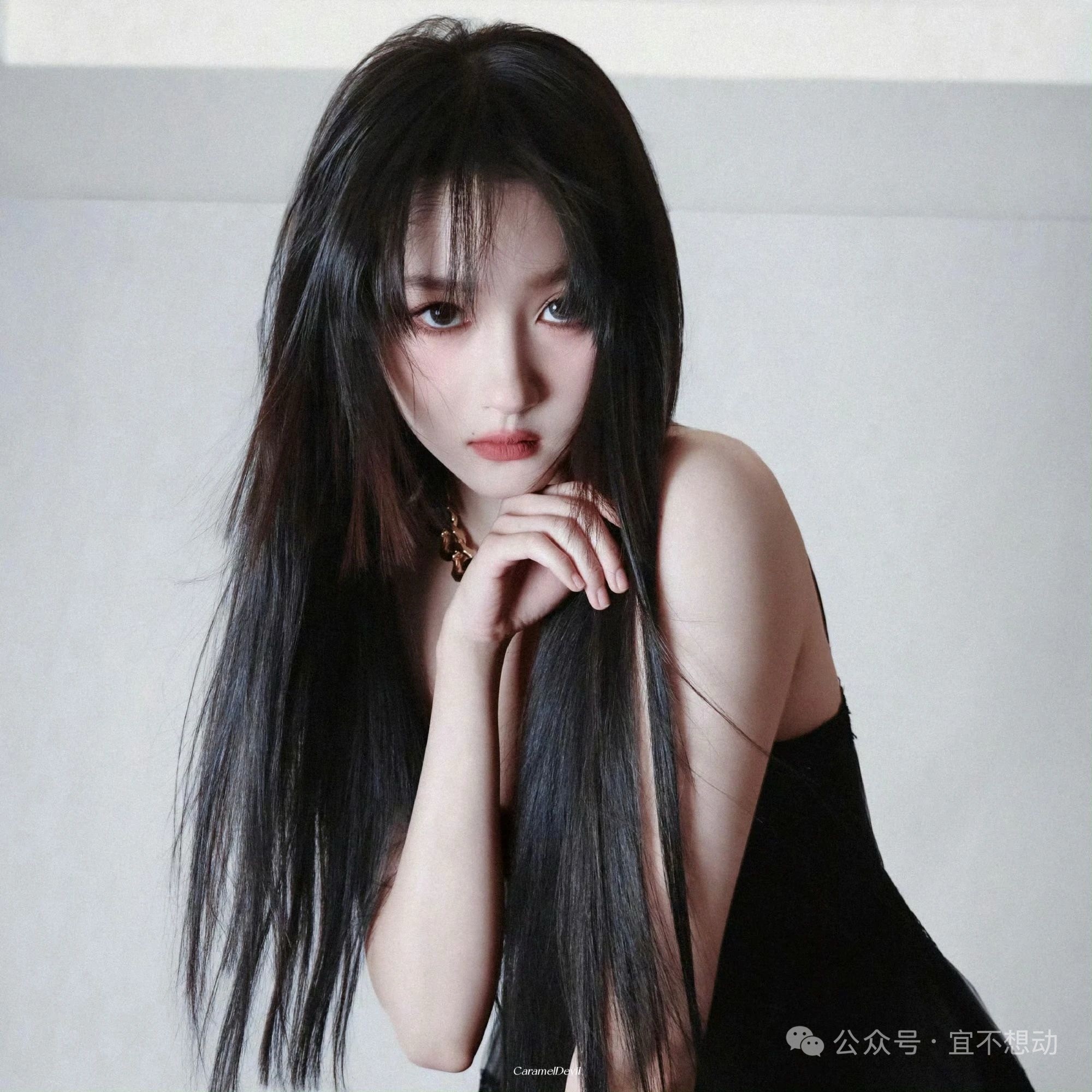 关晓彤黑长直好看，还是短发好看？ ​​​