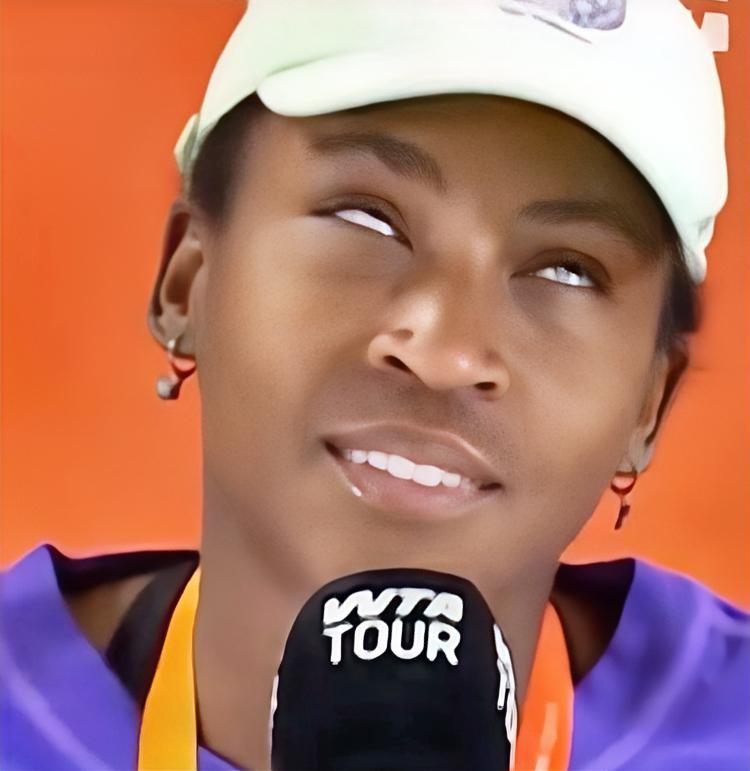 高芙：给你一个白眼🙄️……
大半夜的翻到高芙赛后采访的白眼表情包、估计又被记者