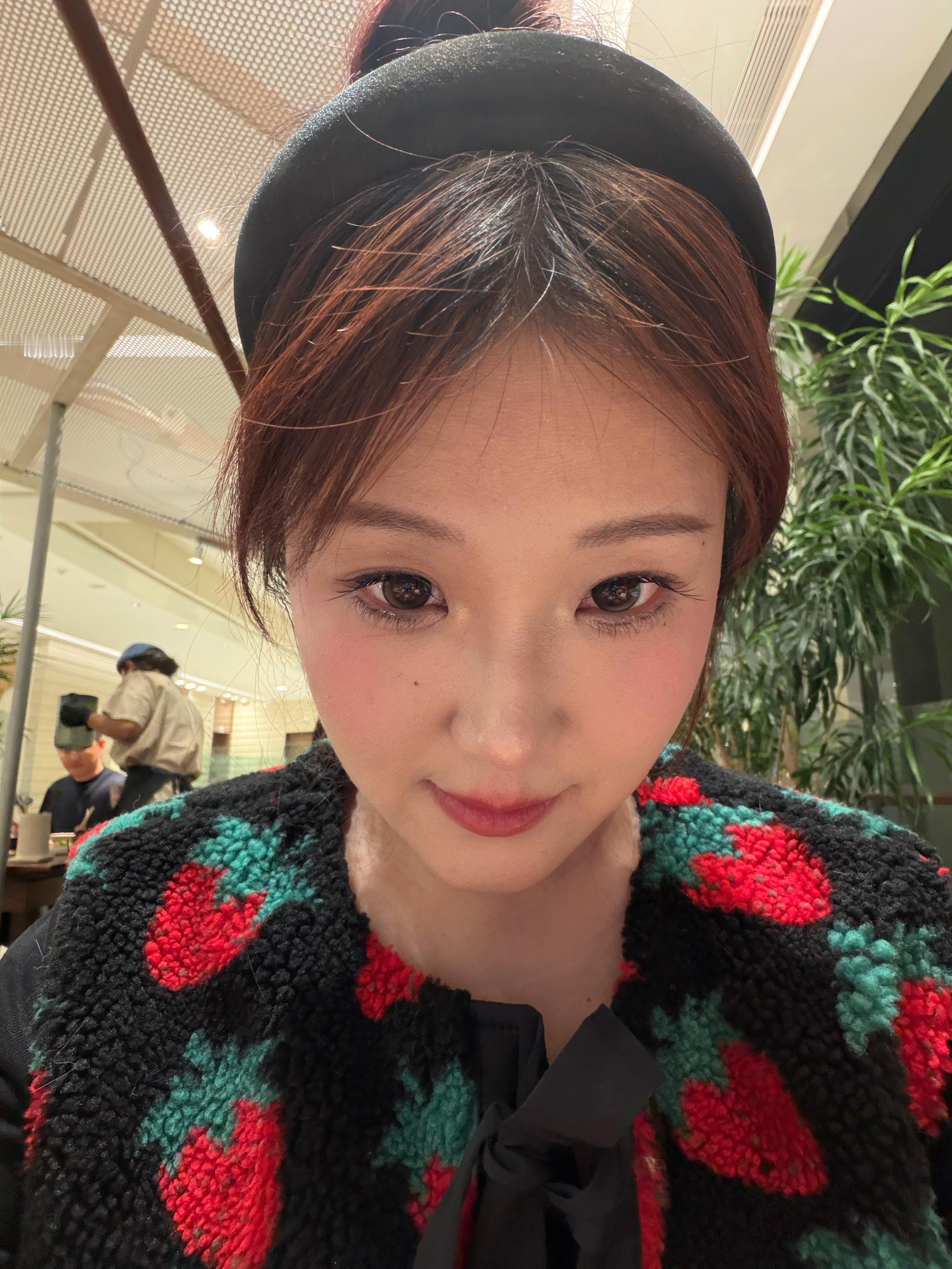 今天的假睫毛没有拍出它的好看！ 