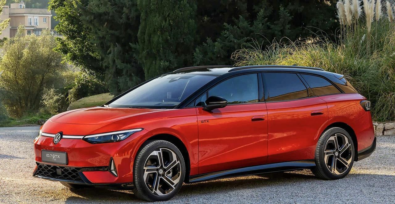大众ID.7 GTX Tourer官图发布，新车的亮点在于其动力系统的显著提升，