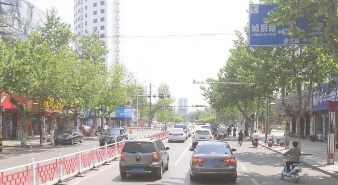 微山县是山东省西南方向的一座城市，是山东省济宁市管辖下的一座县城。微山县的煤炭资
