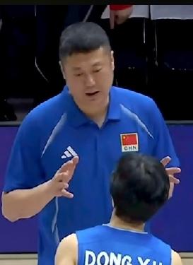 中国女排0比3输给欧洲二流球队捷克队，又创造了一个新的输球历史，友谊赛还4比1赢