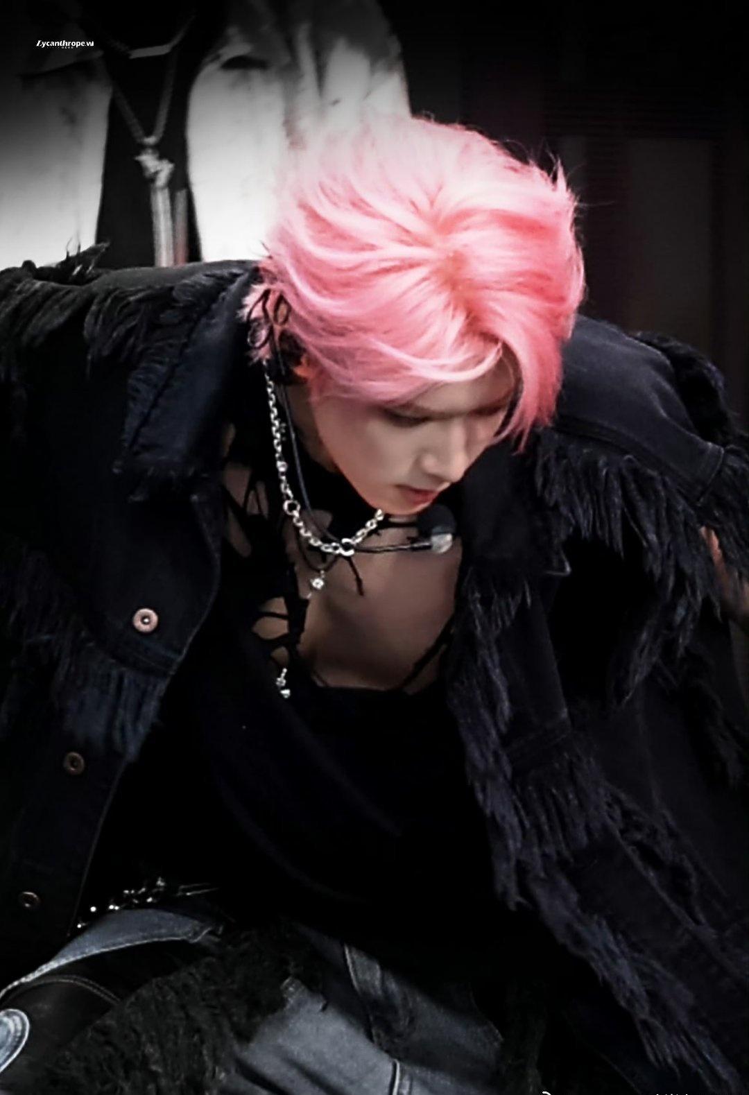 lyw刘耀文宇宙闪烁请注意  lyw刘耀文SUGAR 

又快是一年那要熬过多少