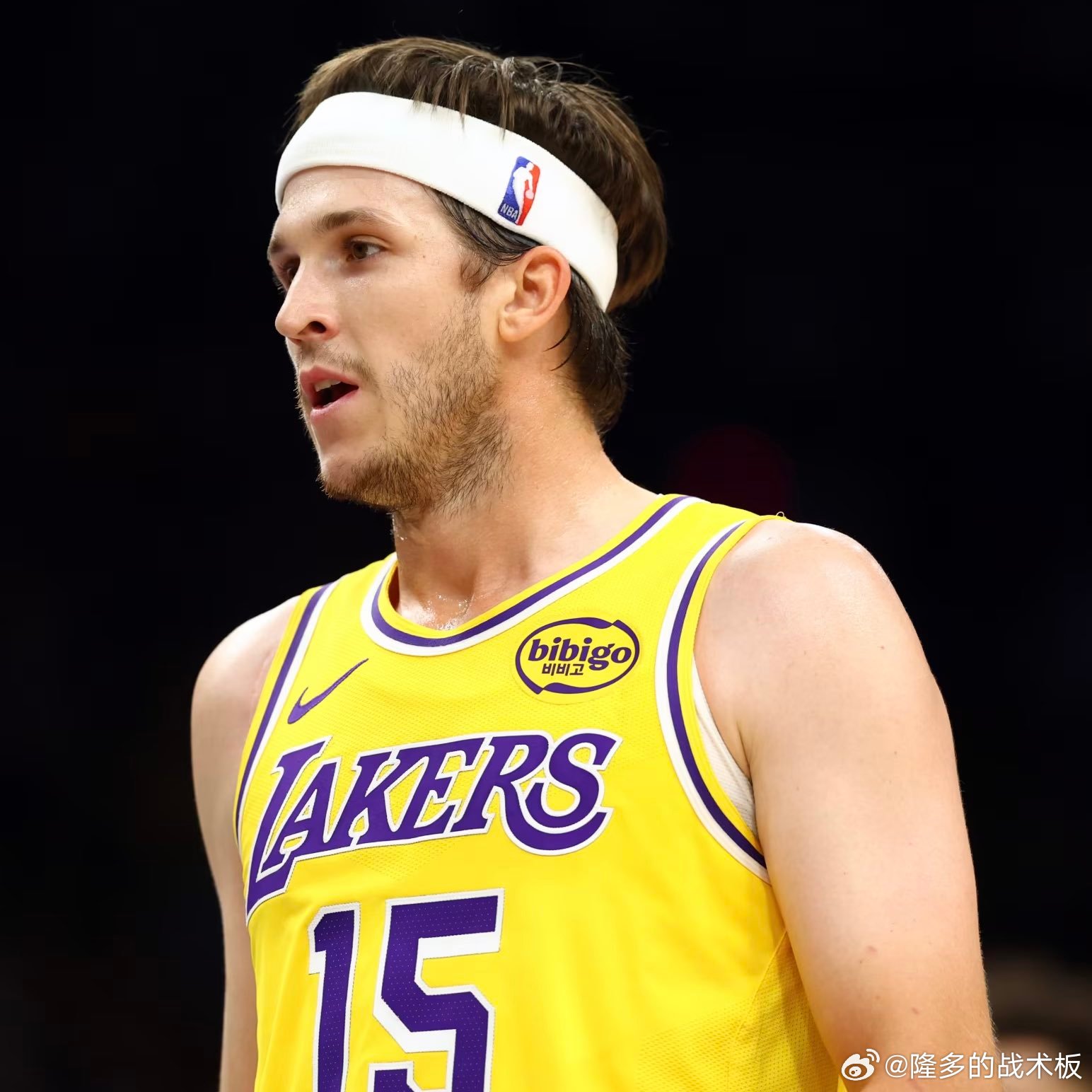 里夫斯（左髋部酸痛）升级为可以出战！湖人vs魔术