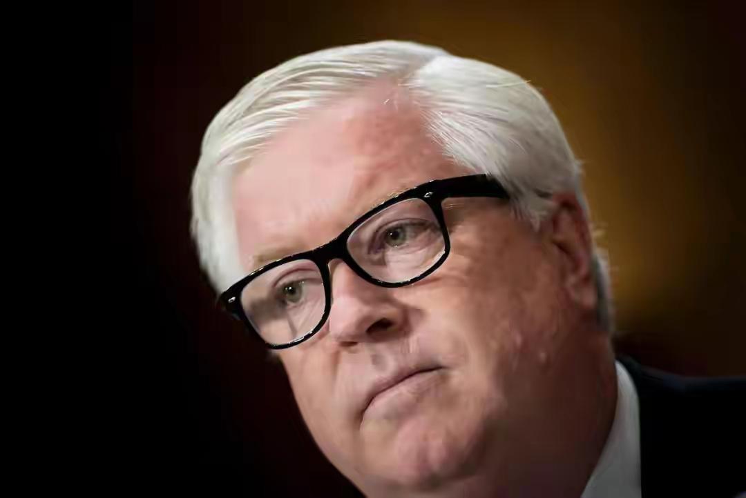 美国驻日大使11月10日公开表示，日本这次受到了邻居大国的威胁，他们并没有把日本