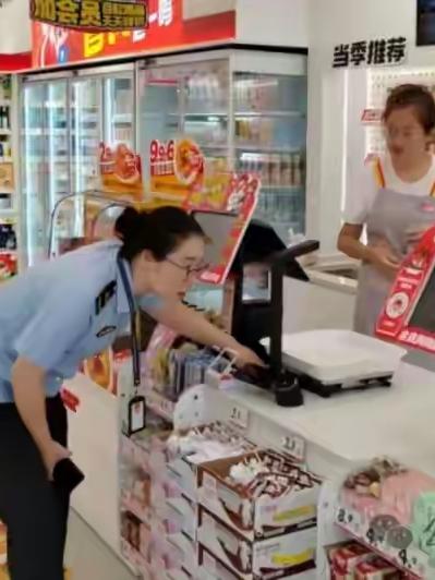 4块牛肉干，小票打出来64块5，出门找个公平秤一复称，17块3。将近47块的差价