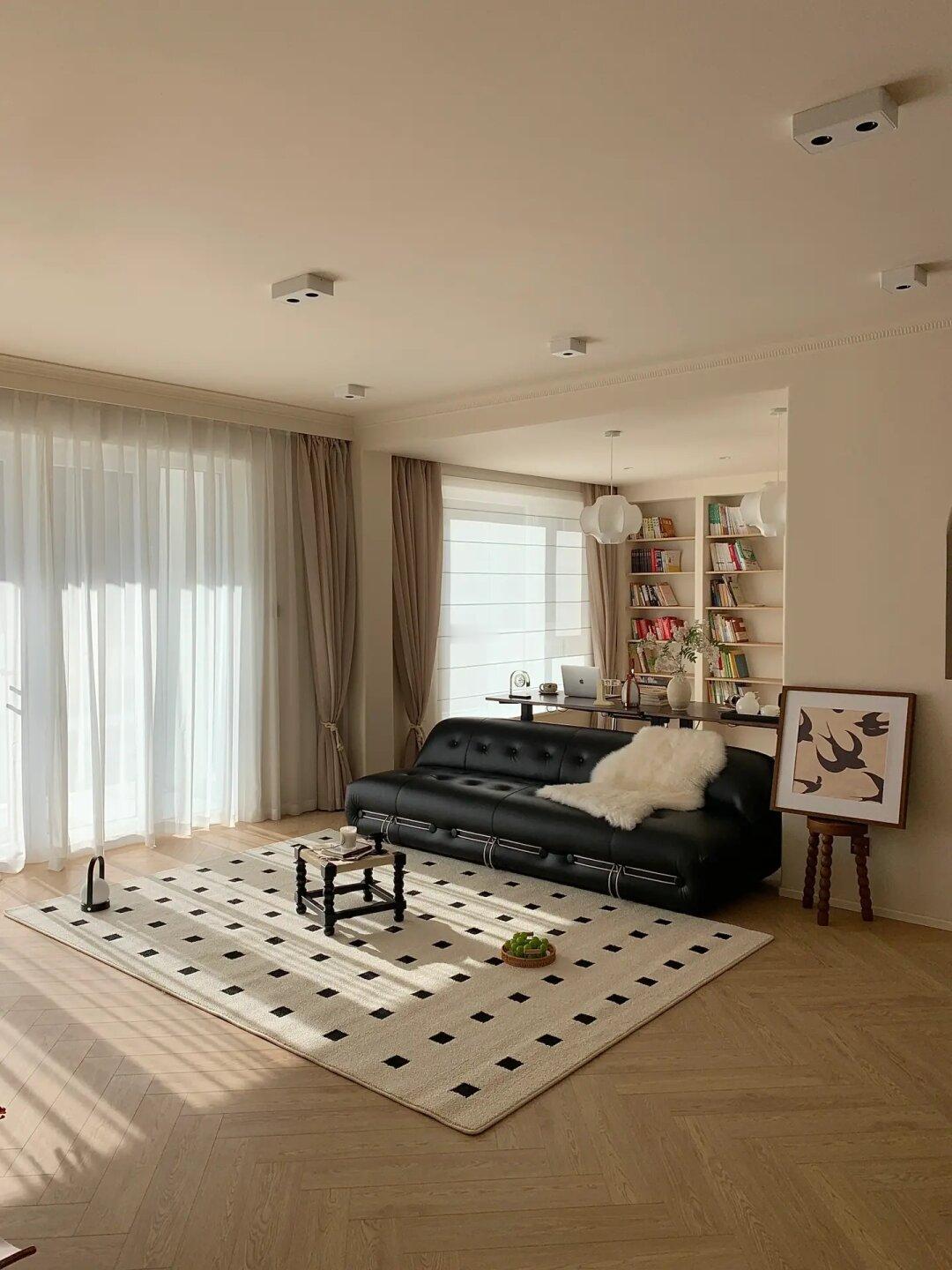 换上黑色钢牙沙发🤎家里终于有中古氛围感啦