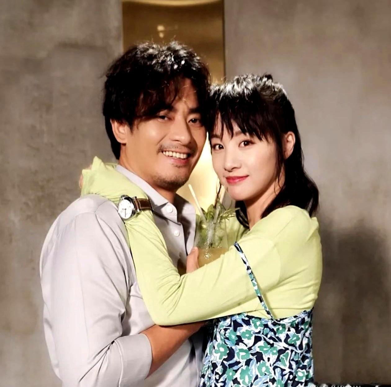 陈龙和章龄之认识15天就闪婚，全靠陈龙的一次“误会”。
 

宣传《水浒传》时陈