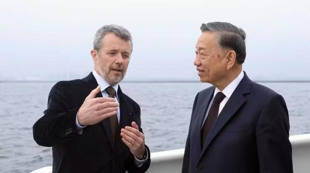 学不来！在哥本哈根访问的苏林，又跑去看丹麦的利奈特霍尔姆人工半岛。

苏林虽然雄