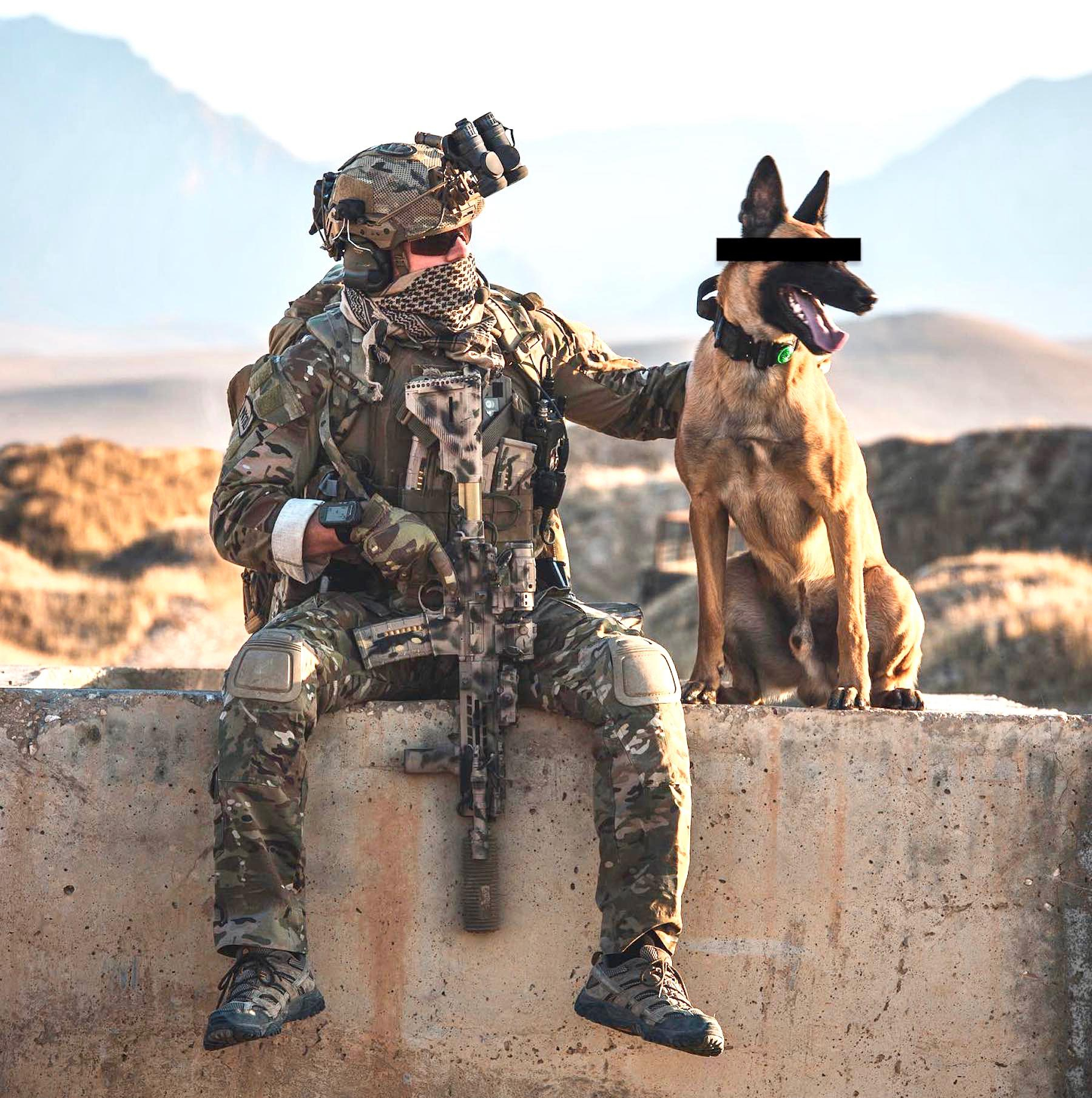 荷兰KCT (The Korps Commandotroepen)和狗狗 ​​​
