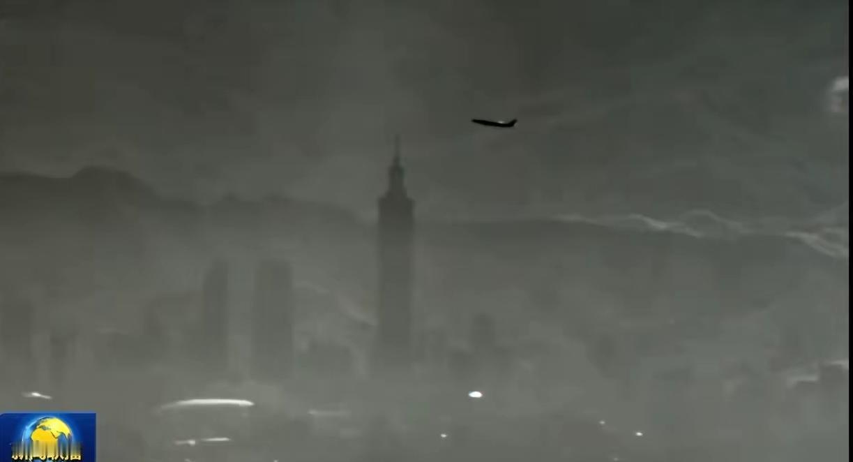 这次央视公布的台北101大厦俯瞰画面，据说是双尾蝎无人机航拍的，真的太优秀了。