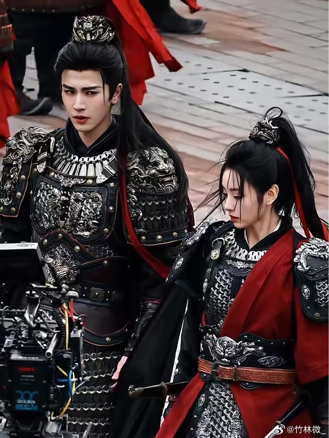 张凌赫田曦薇从见面到合作用了386天谁懂啊！张凌赫田曦薇从尖叫之夜见面到合作《逐