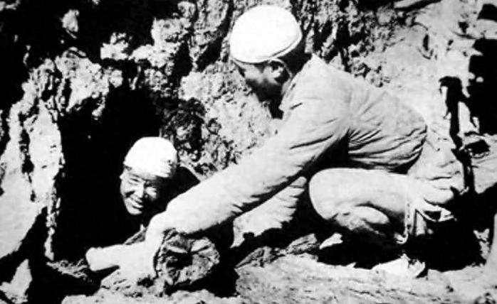 他27岁壮烈牺牲，毛主席评价此人之死重于泰山，上将肖华感叹若不牺牲应能成为元帅