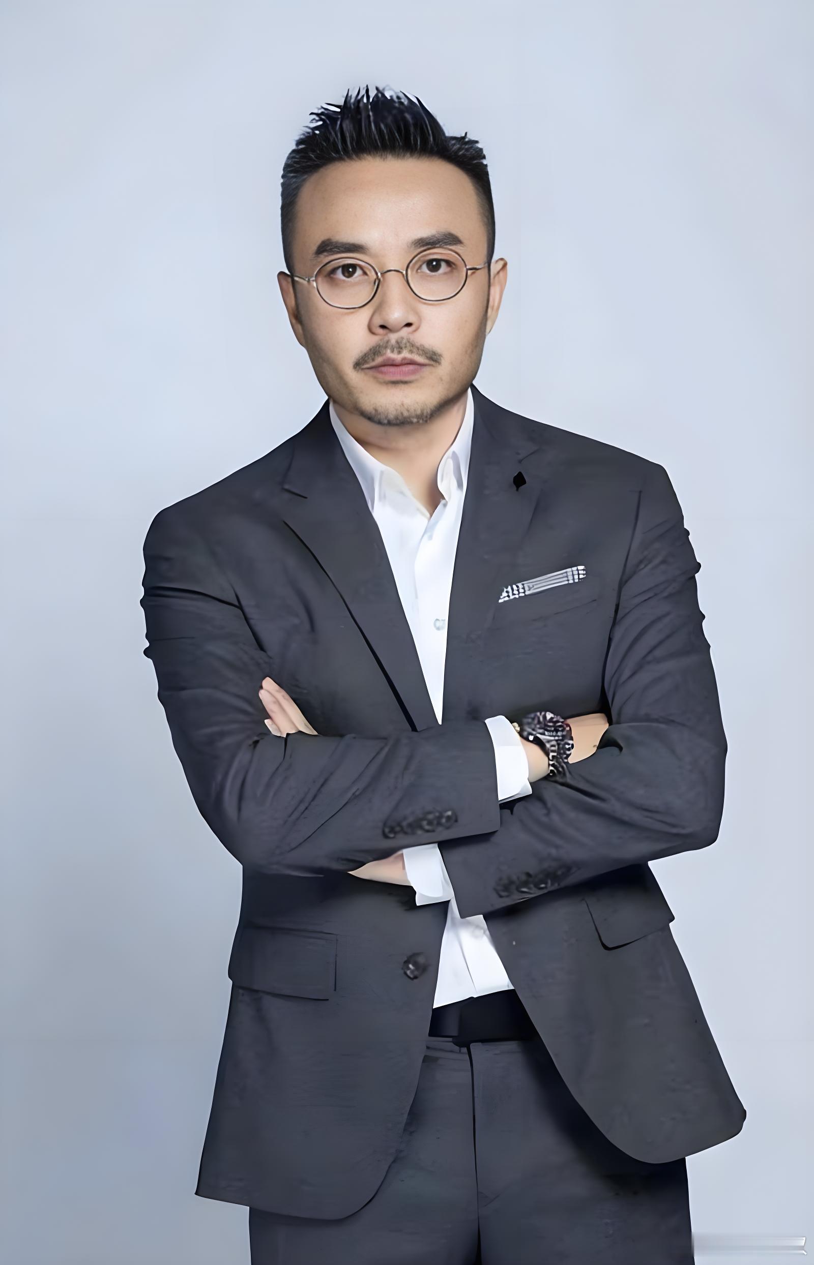 监狱来的妈妈出品方已注销老胡说他不反对这个电影撤档。他反不反对，重要吗