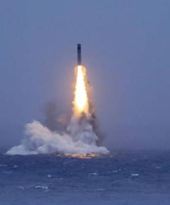 日方还要求导弹不得飞越日本上空？中方根本没搭理，中国导弹试射都过去这么多天了，日