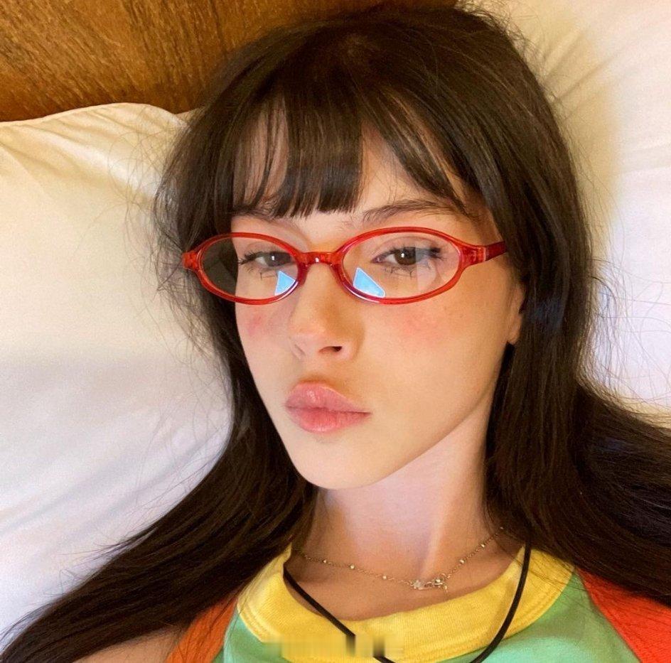 近期收藏的𝙒𝙚𝘾𝙝𝙖𝙩欧美头像 太爱了！ ​​​#ins欧美女头[超
