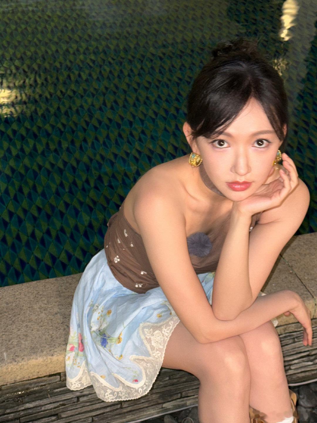虞书欣给程潇拍的这组图好少女哇[送花花][送花花][送花花] ​​​