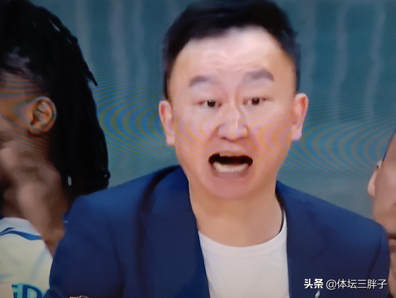 CBA名帅刘维伟吼不吼球员？吼，绝对吼，而且吼的很厉害。但是，刘维伟吼的很认真，