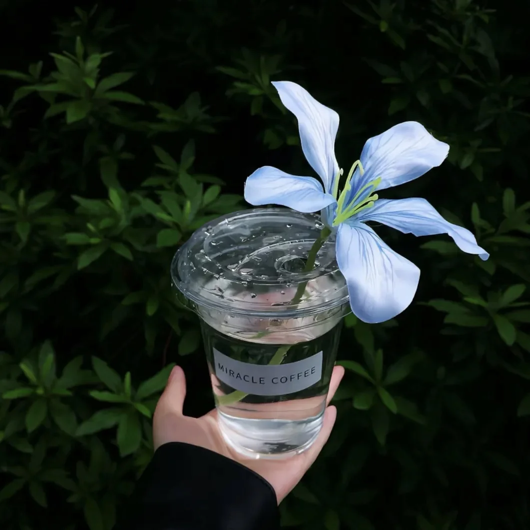 一个人越喜欢你，就越会“变得像你”。对一个人产生好感，尤其是深度关注和...