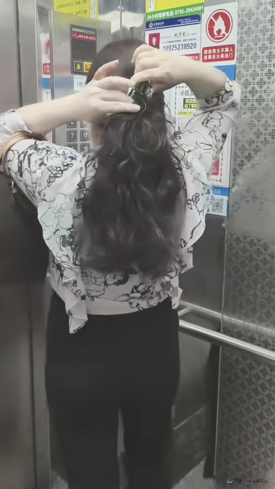 我感觉大波浪有时候比顺直的头发更好看