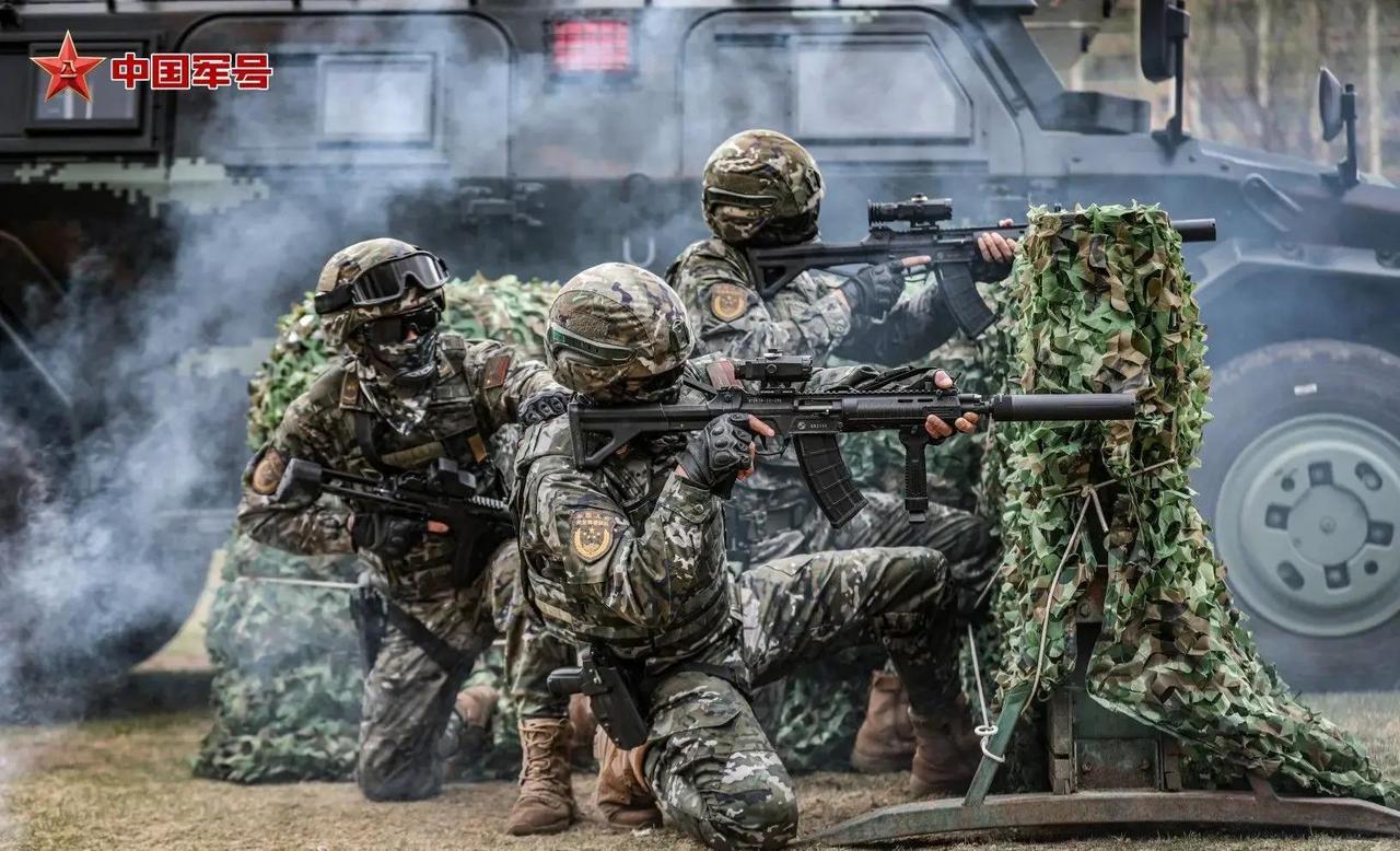 快讯！
武警部队突然宣布了。
近期，在一次面向社会的公开介绍里，武警把特战小队的