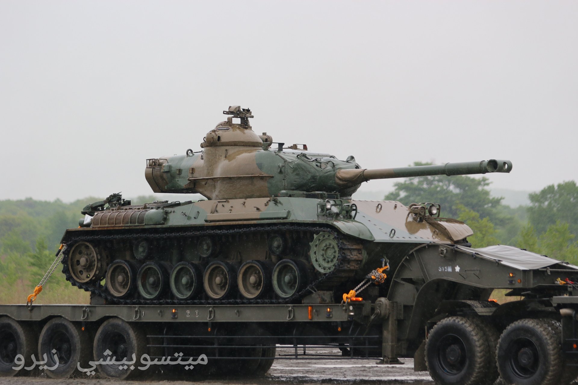 每天认识一件兵器 日本陆上自卫队东千岁基地第七师团开放日，【图1至图4】老爷车展