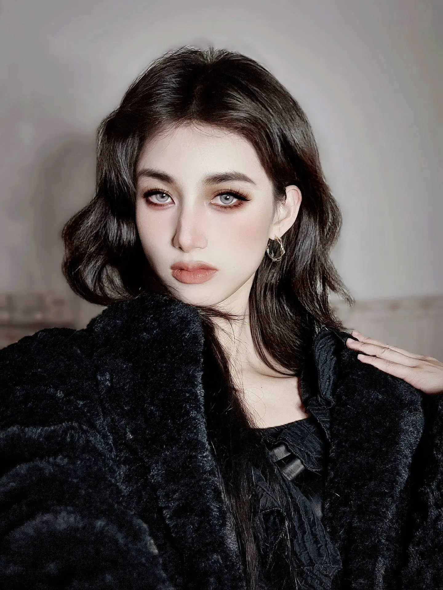 ╭◜◝ ͡ ◜ ͡  ╮ (      爱…     ) ╰◟◞ ͜ ...