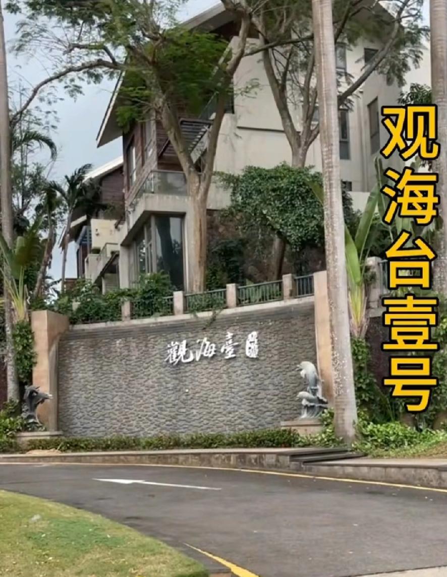 海口行凶案，当地网友透露，李姓嫌犯广西人，入室盗窃被女房主发现行凶，妈妈和两个孩