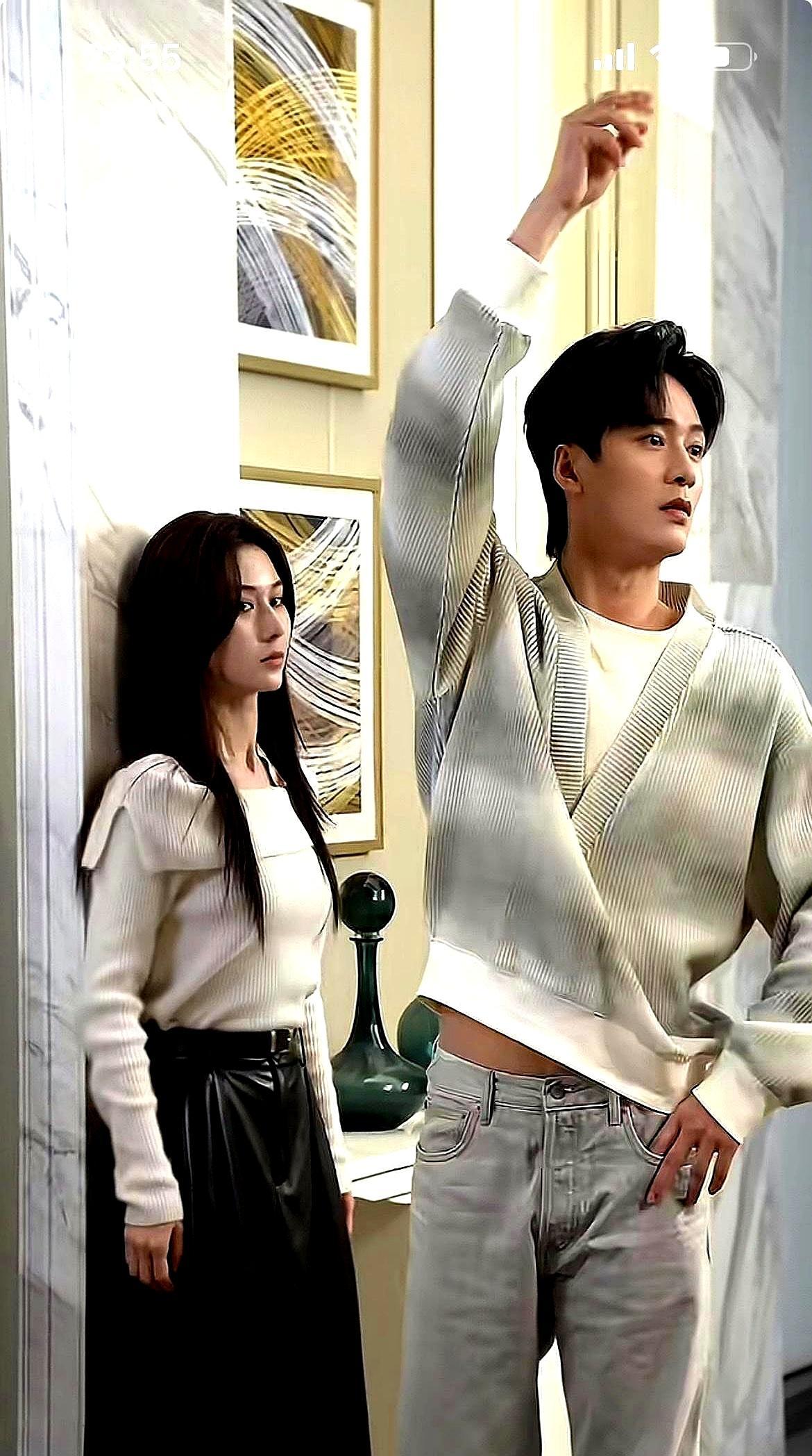 过去拍吻戏，有人会偷偷嚼大蒜。
 
现在，这么做的人会立刻被换掉。
 
王皓祯拍