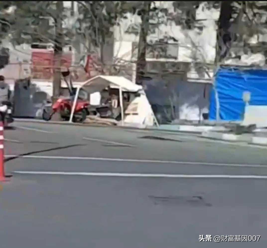 《德黑兰的噩梦：打不过、降不了，伊朗正被一步步逼向悬崖》


【开篇定调】

当