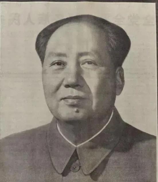 “我哪里是什么天才的军事家和战略家，我只是比那些死背教条的人多懂得三条道理，毛主