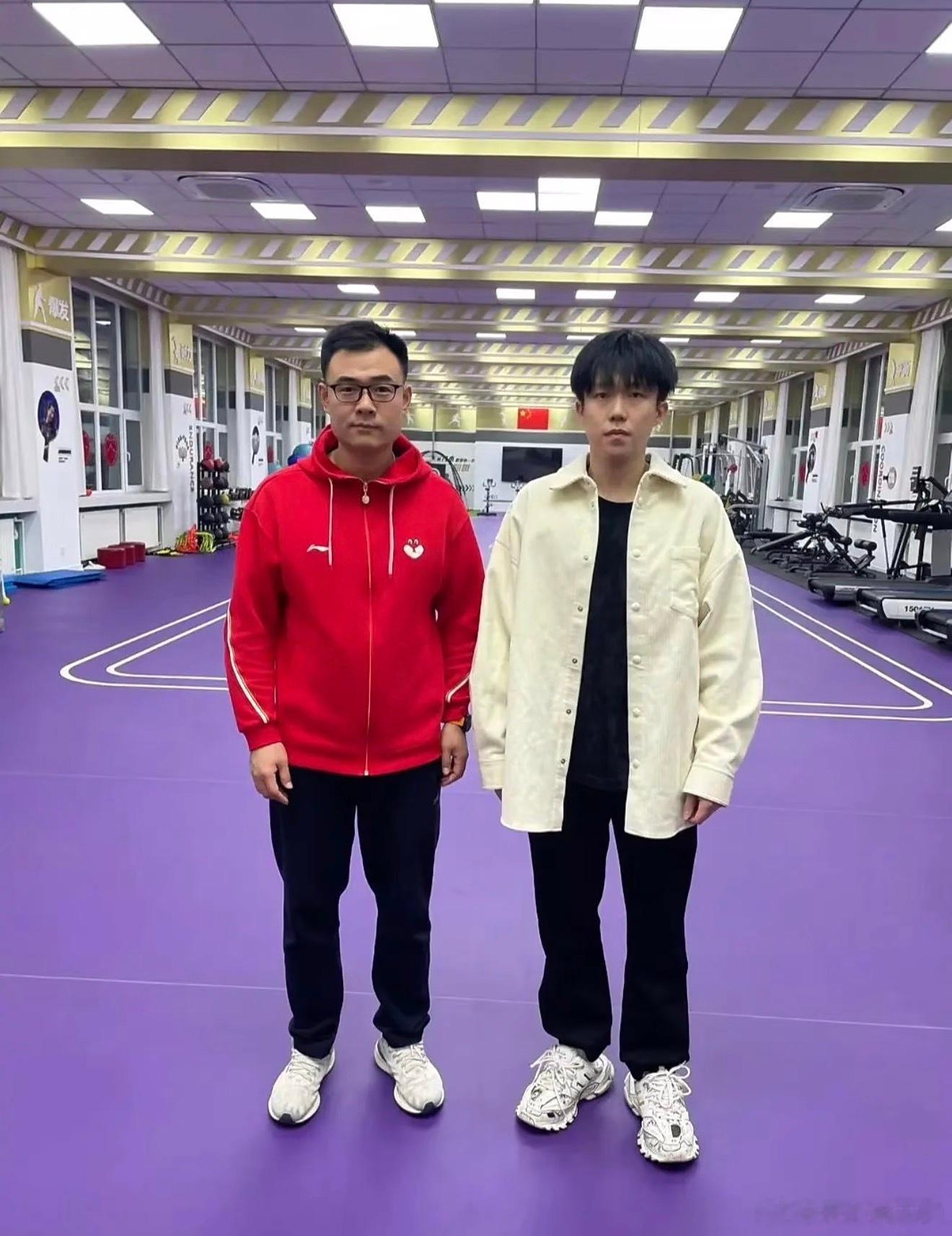 莎莎玉米七[嘻嘻]头头玉米五[笑哈哈] ​​​