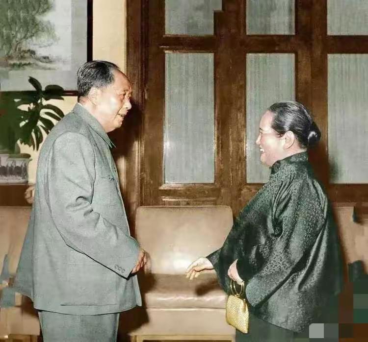 ＃红色文化＃
伟人风采欣赏：