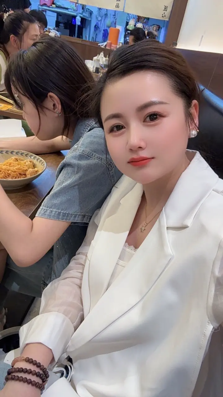 我脾气不好，直到我生了一个女孩比我脾气还差，我就知道我的报应来了