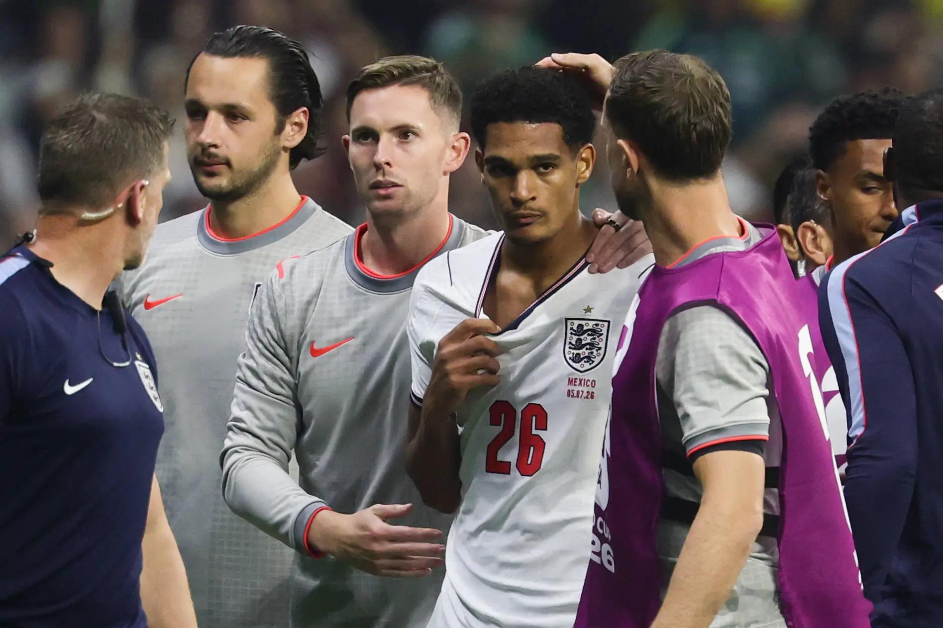 英超名宿：让英国首相给FIFA打电话 特朗普能做我们也能 北京时间7月10日消息