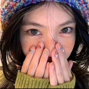 贫民窟女孩子