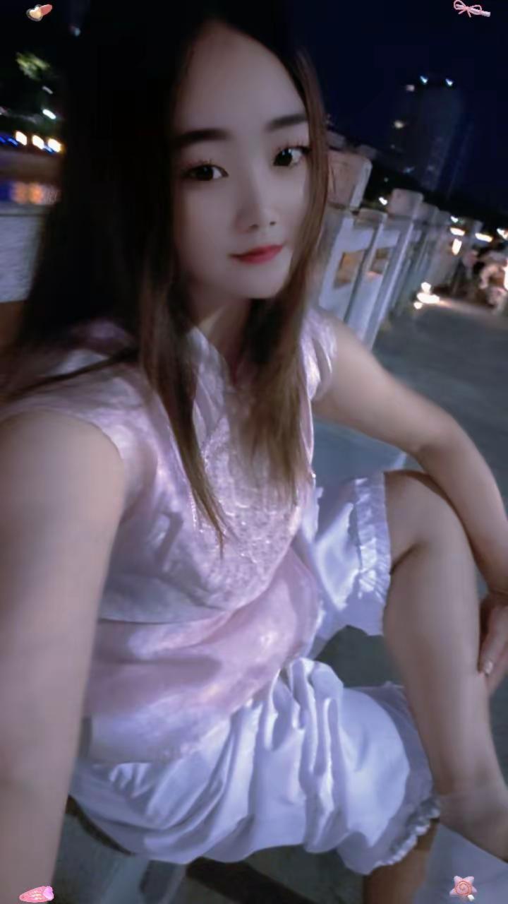 怪我一时犯糊涂，想你会给我幸福，说过永远陪我笑，你却让我放声哭
