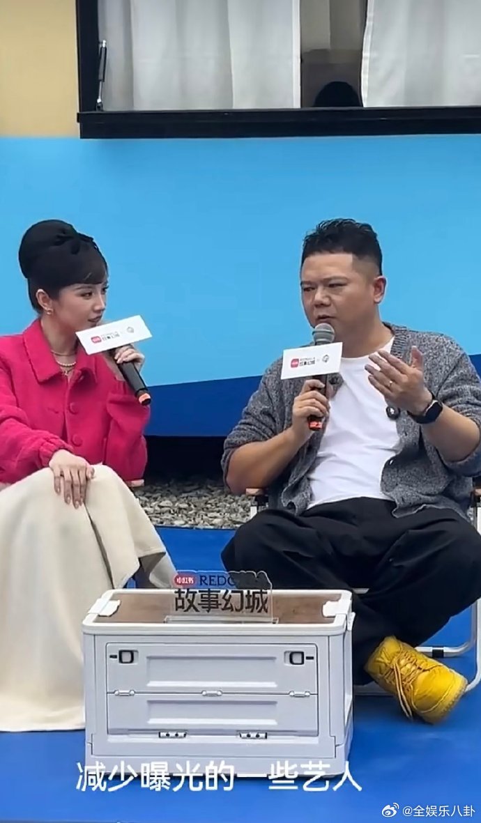 花少8选角花少8选角标准以真诚为底色，以温暖为纽带，汇聚不同年龄与气质的嘉宾，在