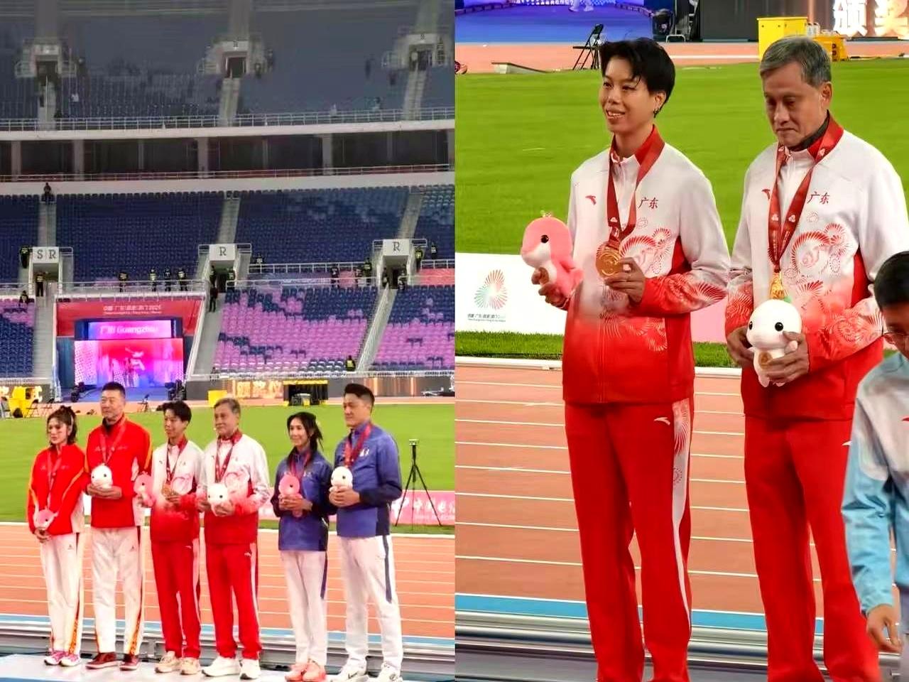 吴艳妮和林雨薇，刘景扬的大合照，有4点不得不一吐为快
 

合照里吴艳妮林雨薇的