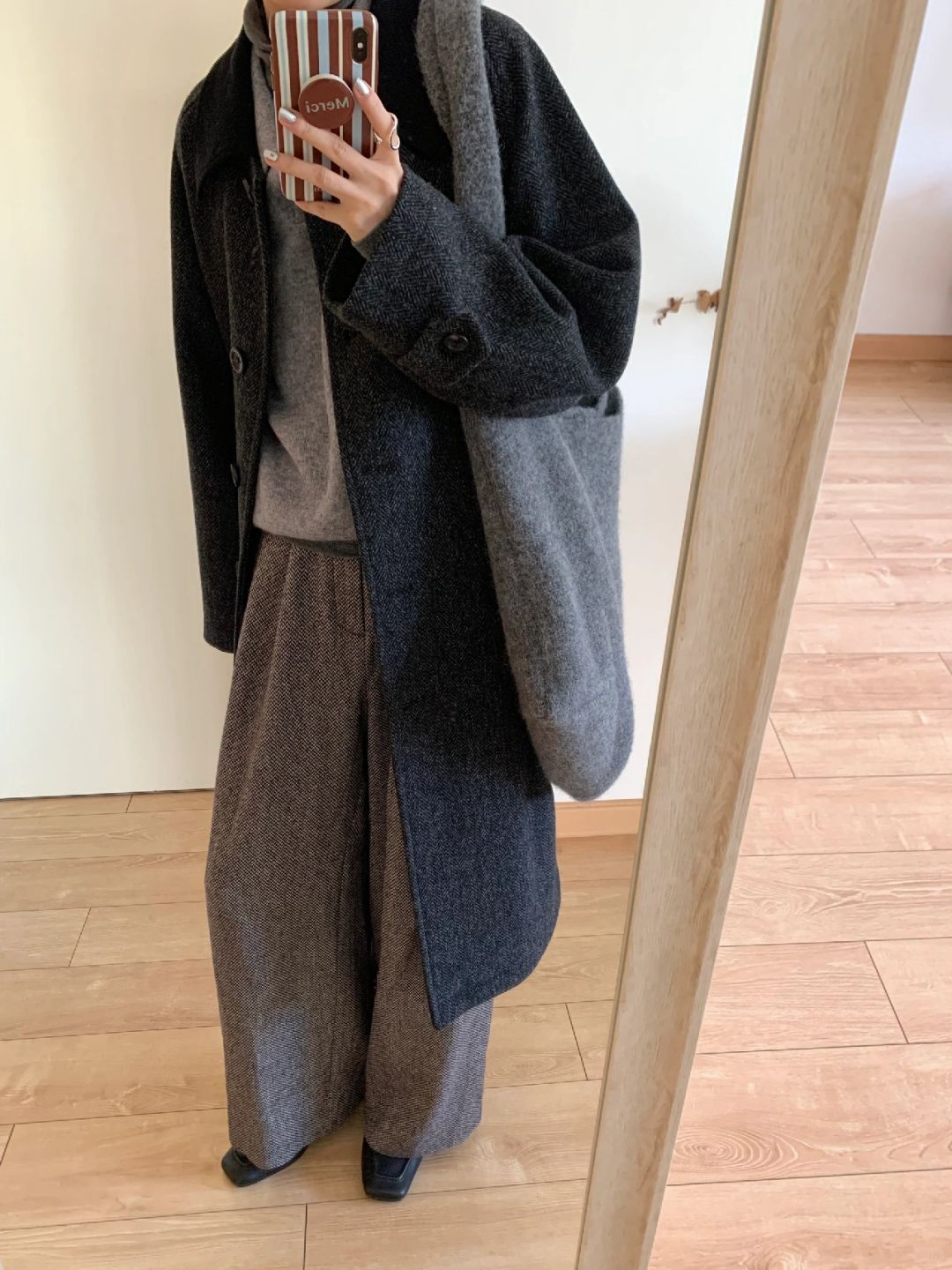 黑灰唯粉
