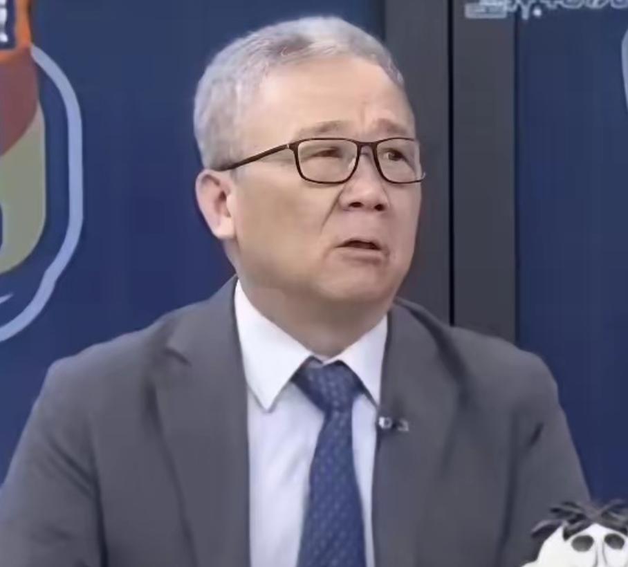 *6月8日，台湾退役少将栗正杰说：如果让我在亲美和亲中之间选一个，我一定会选亲中