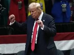 特朗普在下台之前还要再做这三件事，每一件都是在宣扬特朗普的美国优先。
 
第一件